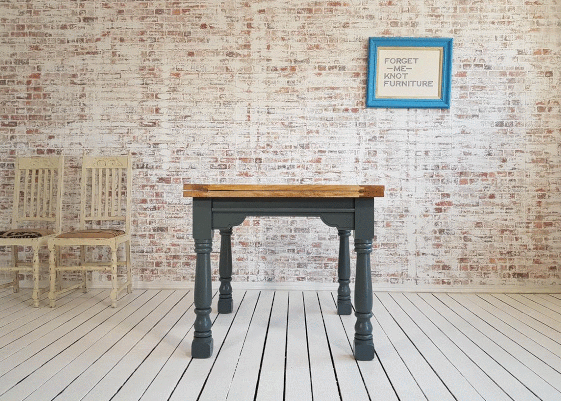 Dining Table with roof