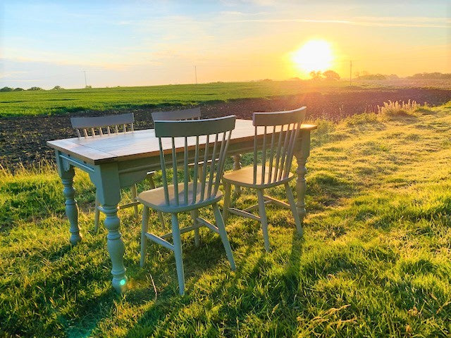 Farmhouse Dining Sets