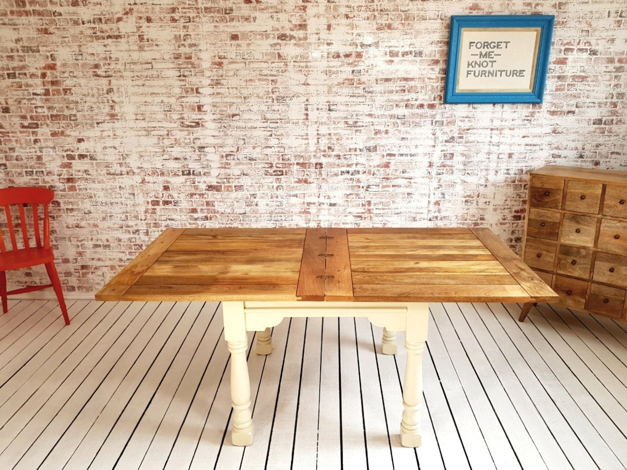Extending Rustic Farmhouse Dining Table Set - Space Saving, Extendable