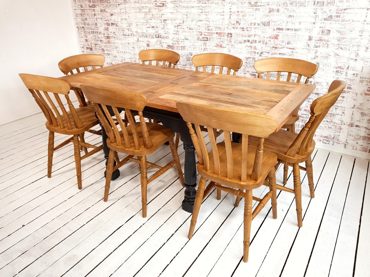 Extending Rustic Farmhouse Dining Table Set - Space Saving, Extendable