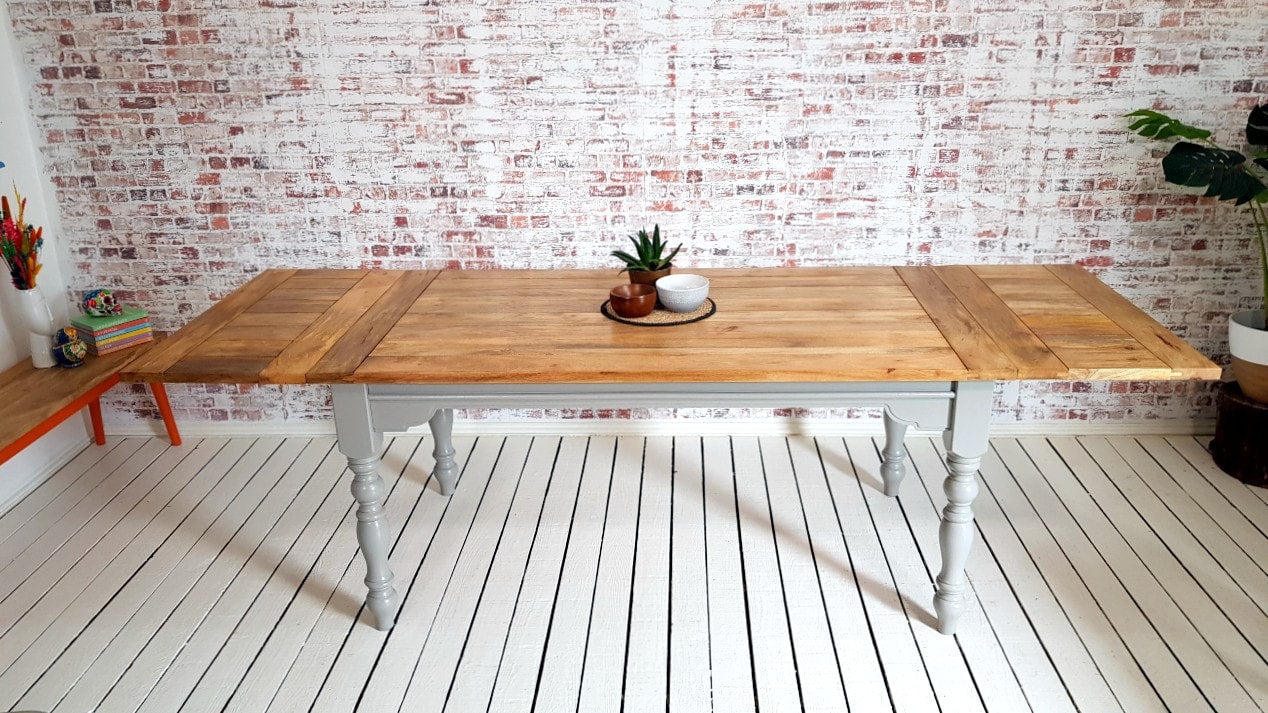 Extendable Traditional Farmhouse Dining Table Set with Turned Legs and Slat Back Chairs Bench