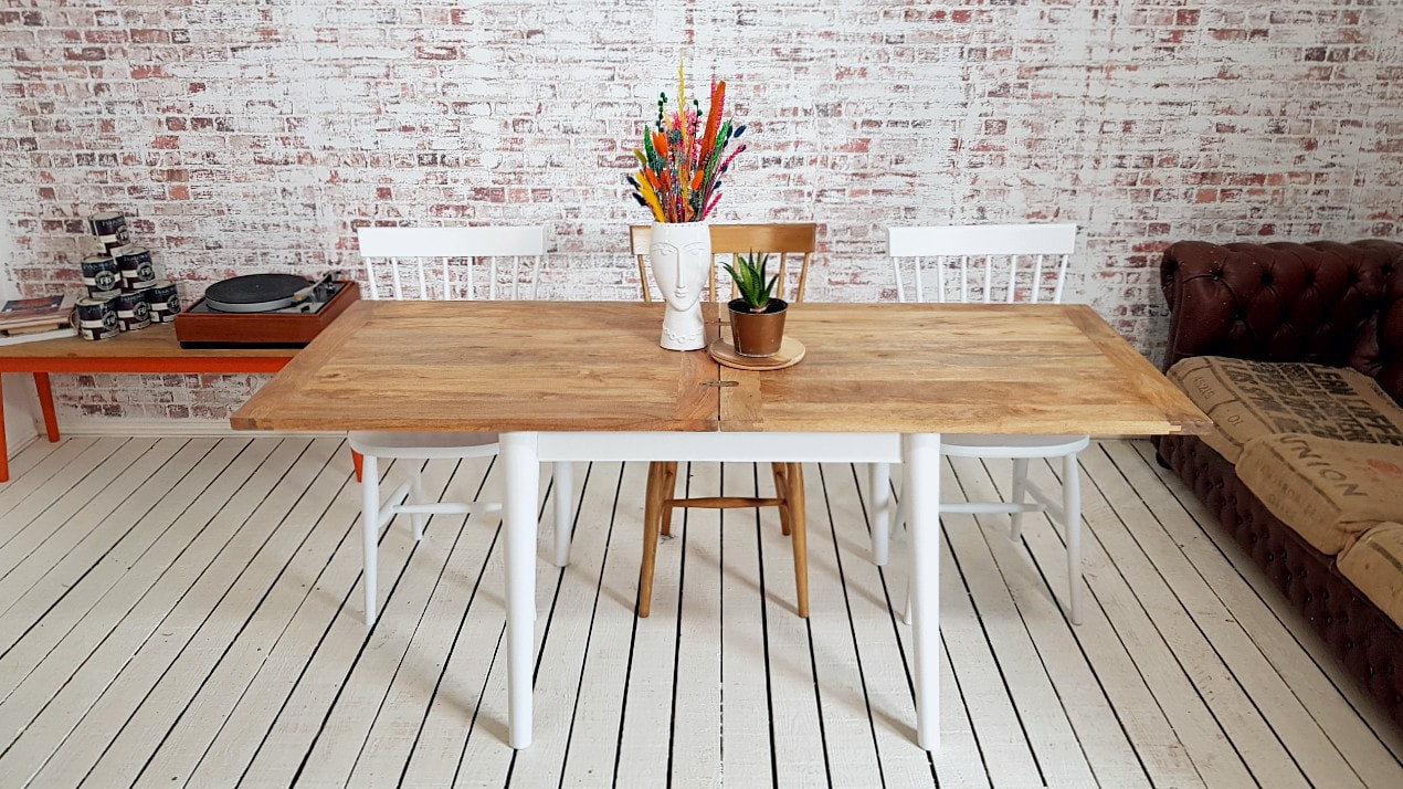 Extendable Mid-Century Folding Dining Table with Contrasting Nordic Chairs Dining Set